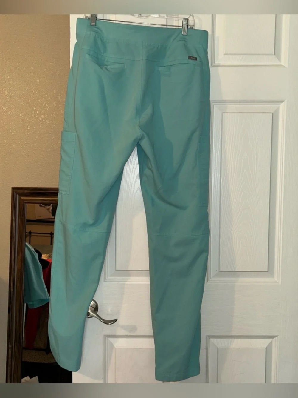 Men’s axim cargo straight leg w/ yellow strings teal fig scrub pants size large